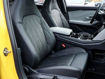 Ford Capri EV 77kWh 286KM 2025 Od ręki - Premium 77 kWh 286KM / Pakiet Driver Assistance, zdjęcie 4