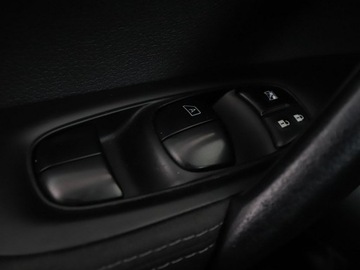Nissan Qashqai II Crossover 1.6 dCi 130KM 2015 Nissan Qashqai Navi Panorama Czujniki parkowania, zdjęcie 34