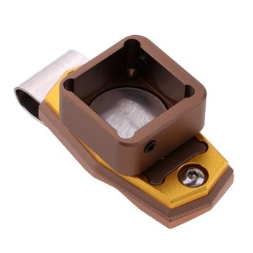 Аксессуар для бильярдного мела.