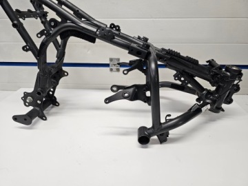 YAMAHA YZF R7 22-24 рама слегка повреждена