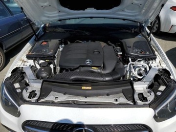 Mercedes Klasa E W213 2021 Mercedes-Benz Klasa E 350, 2021r., 2.0L 2.0 Benzyna 255KM, zdjęcie 11