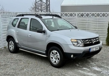 Dacia Duster I SUV Facelifting 1.2 TCe 125KM 2014 Dacia Duster Dacia Duster 1.2 TCe Celebration 1.2 Benzyna 125KM, zdjęcie 3