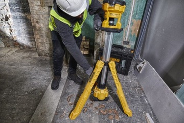 АККУМУЛЯТОРНЫЙ ТОРШЕР DEWALT 18 В DCL079