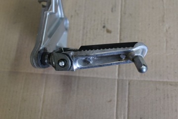 SUZUKI 03-09 SV 650 SET PODNOZEK PRAWY KIEROWCY