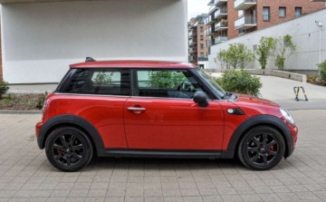 Mini One II Hatchback Facelifting 1.6 75KM 2010 MINI ONE 1.6 2010 r. Bezwypadkowy 1.6 Benzyna 75KM, zdjęcie 4