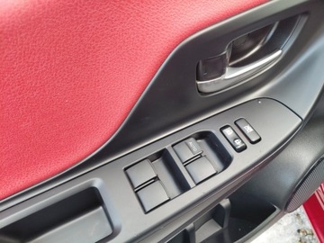 Toyota Yaris IV 2019 Toyota Yaris Hybryda Automat Kamera Radar Asystent 1.5 Hybryda 75KM, zdjęcie 10