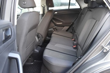 Volkswagen T-Roc I SUV Facelifting 1.5 TSI ACT 150KM 2022 Volkswagen T-Roc SalonPL 150KM TSI DSG Life 17 ZimowySiedzenia komfortoweV, zdjęcie 30