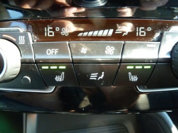 BMW X1 F48 Crossover 1.5 16d 116KM 2018 BMW X1 NAWIGACJA PLSKORYPARKTRONIKGWARANCJA 1.5 Diesel 116KM, zdjęcie 20