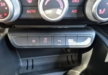 Audi A1 I Sportback 5d Facelifting 1.6 TDI 116KM 2017 Audi A1 Sportback Automat 1,6Tdi 2x S-LinePanorama Stan idealny 1.6, zdjęcie 10