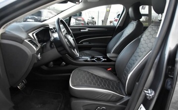 Ford Mondeo V Sedan Facelifting 2.0 Hybrid 187KM 2021 Ford Mondeo VIGNALE FUL LED skora grzane fotele navi. Idealny 2.0 Hybryda, zdjęcie 23