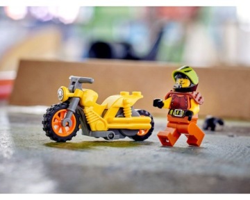LEGO CITY: Разрушение мотоцикла для трюков (60297)