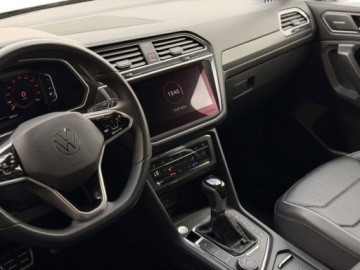 Volkswagen Tiguan Allspace SUV Facelifting 2.0 TSI 245KM 2023 Volkswagen Tiguan Allspace Allspace R-Line 2.0 TSI 245 KM DSG 4Motion Harm, zdjęcie 11