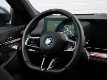 BMW Seria 5 G90-91 2025 BMW Seria 5 530e xDrive Sport Sedan 2.0 (299KM) 2025, zdjęcie 10