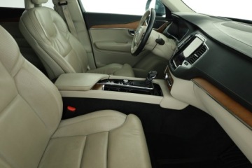 Volvo XC90 II SUV 2.0 D5 235KM 2017 Volvo XC90 D5 AWD, Salon Polska, 1. Właściciel, zdjęcie 6