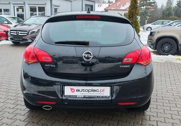 Opel Astra J Hatchback 5d 1.4 Turbo ECOTEC 140KM 2011 Opel Astra sprowadzone zarejestrowane 1.4 Benzyna 140KM, zdjęcie 4