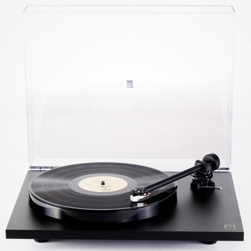 REGA PLANAR 1 P1 MATTE BLACK ПОВОРОТНЫЙ ПРОИГРЫВАТЕЛЬ СО ВСТАВКОЙ