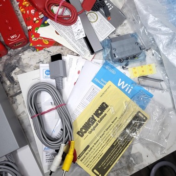 NINTENDO WII, 25-ЛЕТНЕЕ ЮБИЛЕЙНОЕ ИЗДАНИЕ MARIO, красная консоль, состояние, КОРОБКА 8/10