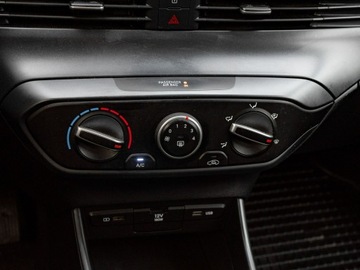 Hyundai Bayon SUV 1.0 T-GDI 100KM 2023 Hyundai Bayon WD1325T#1.0 T-GDI Modern Wirtualny, zdjęcie 16