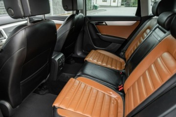 Volkswagen Passat B7 Variant 2.0 TDI CR DPF BlueMotion 170KM 2011 Volkswagen Passat 4 Motion 2.0TDI CR 170KM, zdjęcie 6