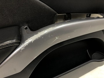 ОБИВКА ДВЕРИ ЛЕВАЯ СПЕРЕДИ MITSUBISHI OUTLANDER II 06-10