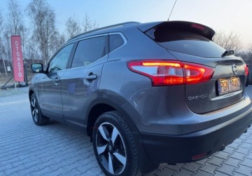 Nissan Qashqai II Crossover 1.2 DIG-T 115KM 2016 Nissan Qashqai Bezwypadekgwarancjajak nowepanorama4x kamera 1.2 Benzyna, zdjęcie 11
