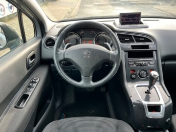 Peugeot 5008 I Minivan 1.6 HDi FAP 110KM 2011 Peugeot 5008 AUTOMAT NAWIGACJA KLIMATYZACJA PARKTRONIC TEMPOMAT HAK GWARA, zdjęcie 9