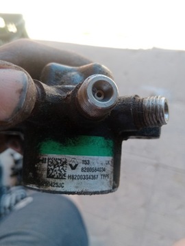 LISTWA WTRYSKOWA RENAULT SCENIC III 1.5 8200584034