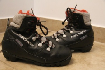 ФИШЕР - РАЗМЕР 32/20,5 СМ - NNN