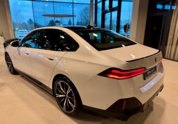 BMW Seria 5 G90-91 Sedan 2.0 20i 208KM 2025 BMW Seria 5 BMW 520i Sedan dostepne od reki 2.0 Hybryda 208KM, zdjęcie 3