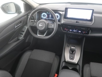 Nissan Qashqai III Crossover Facelifting 1.3 DIG-T MHEV 158KM 2025 Nissan Qashqai 1.3 DIG-T MHEV, 1. Właściciel, zdjęcie 6