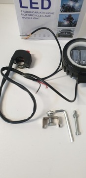 УНИВЕРСАЛЬНАЯ ВОДОНЕПРОНИЦАЕМАЯ 3-СВЕТОДИОДНАЯ ЛАМПА