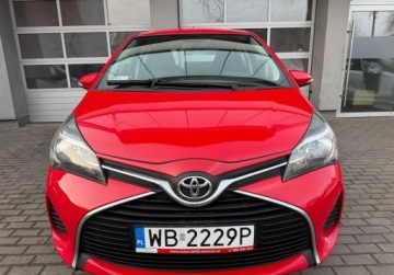 Toyota Yaris III Hatchback 5d Facelifting 1.0 VVT-i 69KM 2016 Toyota Yaris Salon Polska, Serwis ASO, Czujniki park. 1 rej IV 2017r. Gwar, zdjęcie 1