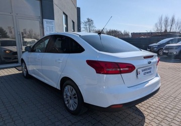 Ford Focus III Sedan Facelifting 1.6 Ti-VCT 125KM 2016 Ford Focus 1.6 Benzyna 125KM SedanManualPakiet WinterSalon PL 1.6 125KM, zdjęcie 8