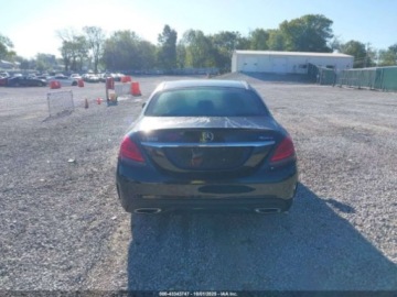 Mercedes Klasa C W206 2021 Mercedes-Benz Klasa C 300 4Matic 2021 2.0l 2.0 Benzyna 255KM, zdjęcie 4