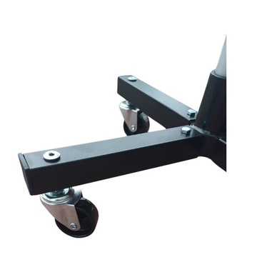 Подставка для колес, алюминиевые диски, мобильные стальные диски для колес и шины на колесах.