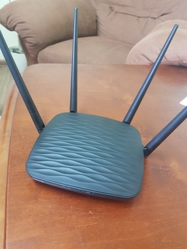 СКРЫТАЯ КАМЕРА, ЗАМАСКИРОВАННАЯ В РЕАЛЬНОМ WIFI-РОУТЕРЕ