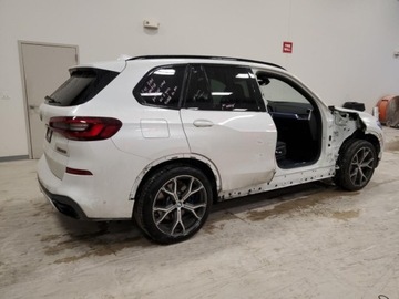BMW X5 G05 2023 BMW X5 M50I 2023 4.4l 4.4 Benzyna 523KM, zdjęcie 3