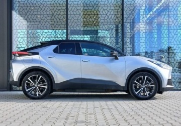 Toyota C-HR II SUV Plug-In 2.0 Hybrid Dynamic Force Plug-in  223KM 2024 Toyota C-HR C-HR PHEV Executive FV23 Salon PL Serwis ASO 1 wl., zdjęcie 3