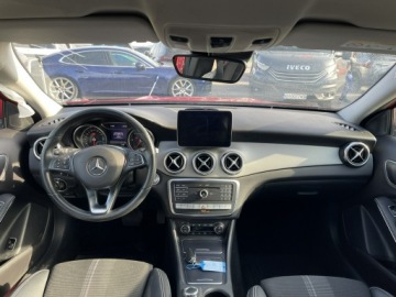 Mercedes GLA I Off-Roader Facelifting 2.1 200d 136KM 2018 Mercedes GLA 200 Automat 4Matic Podgrzewane Skóra, zdjęcie 10