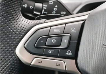 Volkswagen Passat B9 2025 Volkswagen Passat R-Line Pakiety, ACC, Hak, Kamera 360, GPS, HarmanKardon, zdjęcie 21