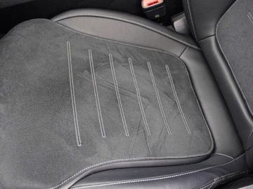 Mercedes GLC C254/X254 Coupe 2.0 300 258KM 2025 MERCEDES-BENZ GLC 300 4-Matic AMG Line 2.0 (258KM) 2025, zdjęcie 4