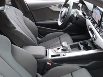 Audi A4 B9 Limousine Facelifting 2.0 35 TFSI 150KM 2022 Audi A4 35 TFSI, Salon Polska, Serwis ASO, zdjęcie 8