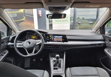 Volkswagen Golf VIII Variant 1.5 TSI 150KM 2021 Volkswagen Golf STYLE 1.5 TSI 150KM Czujniki Tempomat LED Clima ASO, zdjęcie 4