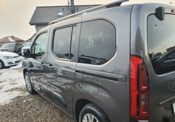 Citroen Berlingo III Osobowy M 1.5 BlueHDi 131KM 2019 Citroen Berlingo WEBASTO Bezwypadkowy Serwis GetHelp 1.5 Diesel, zdjęcie 5