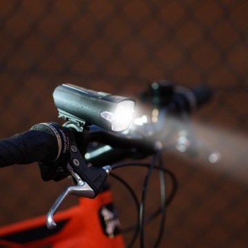 OŚWIETLENIE ROWEROWE TIROSS LED
