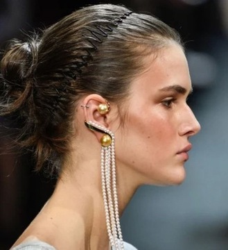 ЧЕРНАЯ МЕТАЛЛИЧЕСКАЯ ЛЕНТА ДЛЯ ВОЛОС, ПРИЧЕСКИ, D