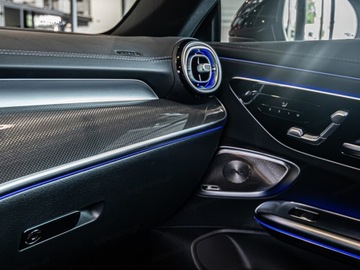 Mercedes CLE Coupe 2.0 300 258KM 2025 MERCEDES-BENZ CLE 300 4-Matic AMG Line 2.0 (258KM) 2025, zdjęcie 10