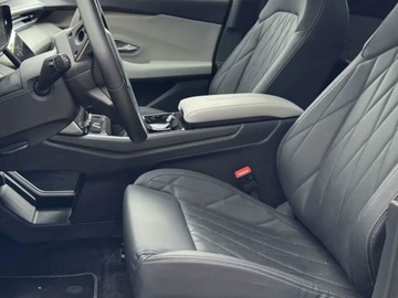 Ford Capri EV 79kWh 340KM 2025 Od ręki - Premium 79 kWh 340KM / Dach panoramiczny, Hak, zdjęcie 5