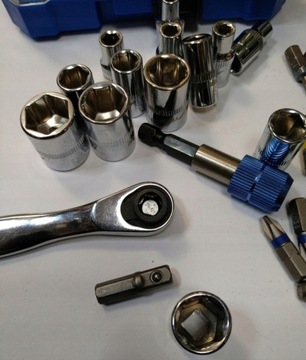 DEDRA Набор отверток и насадок 18A11S030