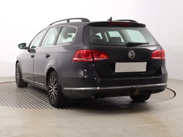 Volkswagen Passat B7 Variant 2.0 TDI CR DPF BlueMotion 140KM 2011 VW Passat 2.0 TDI, DSG, Navi, Klima, Klimatronic, zdjęcie 3